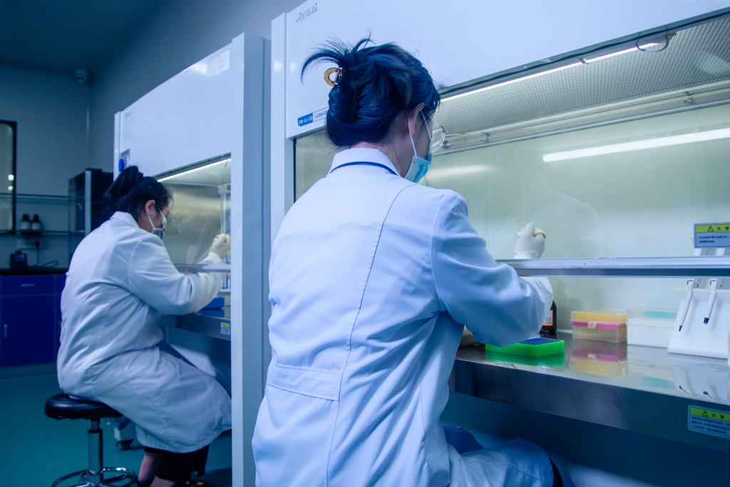 Zhangjiakou SENO Testing Center Co., Ltd Bird DNA Testing